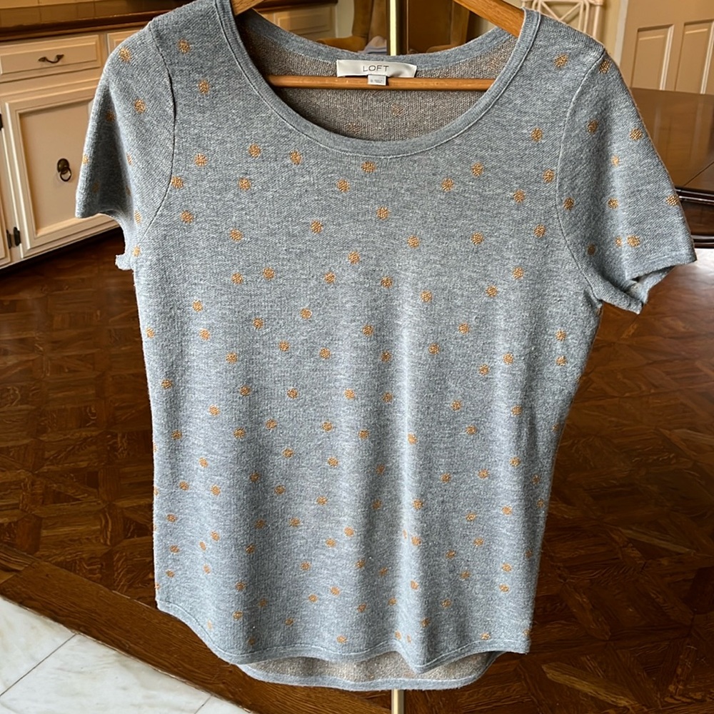Loft Short Sleeve Grey Sweater with Metallic Gold Polkadots Sz S